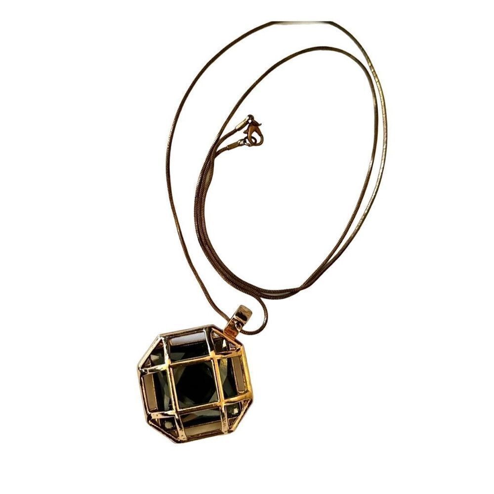 Gold tone pendant necklace with crystal inside - Picture 2 of 11